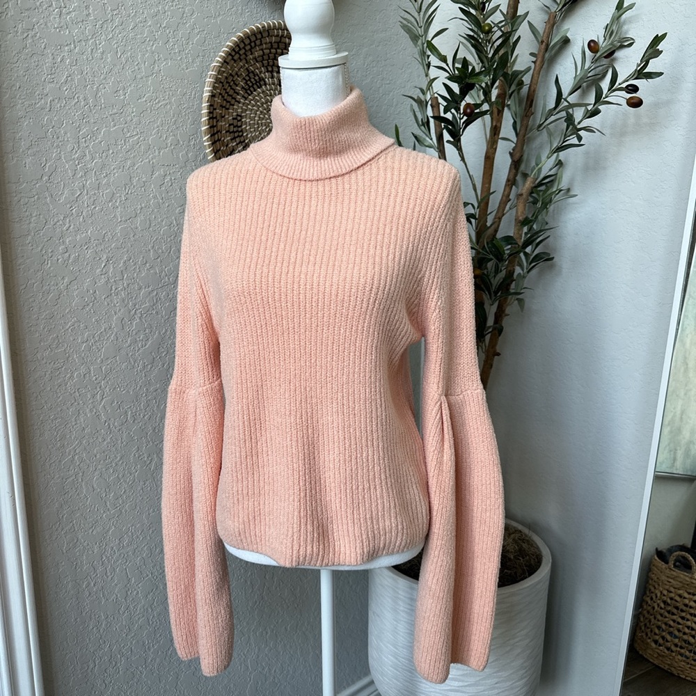 Lovers + Friends Revolve Bell Sleeve Long Sleeve Turtle Neck Sweater Size Medium - Picture 2 of 12
